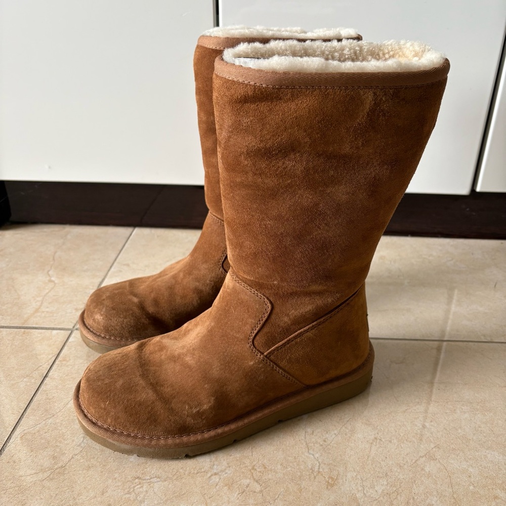 UGG Fairfax II Boots